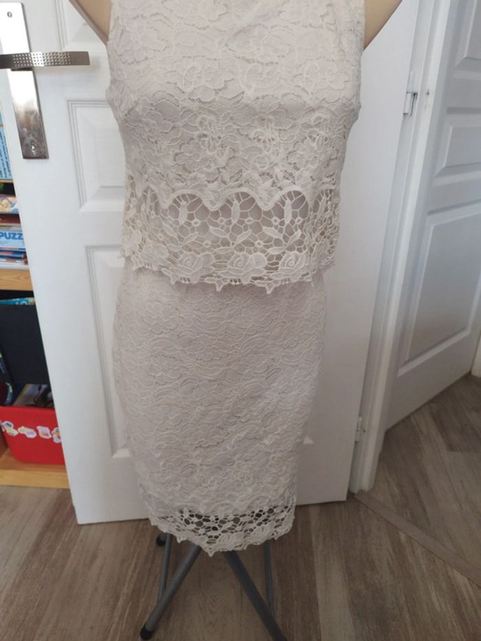 Robe dentelle blanche taille 38 - photo numéro 2