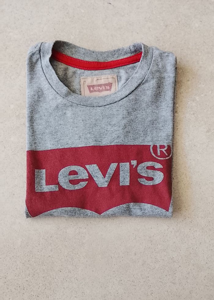 Tee-shirt  manches courtes gris logo rouge taille 3 ans levis - photo numéro 2