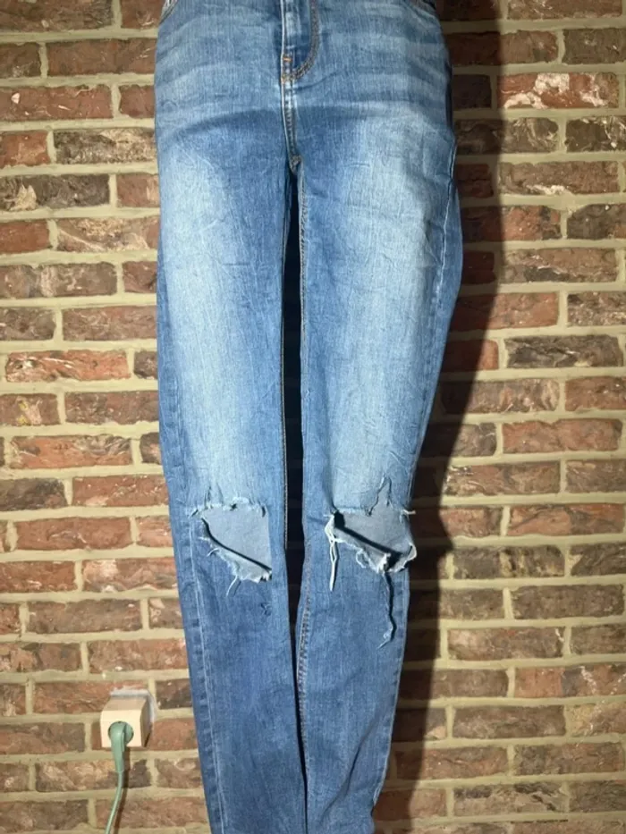 Jeans skinny bleu Bershka Taille S / 36 - photo numéro 6