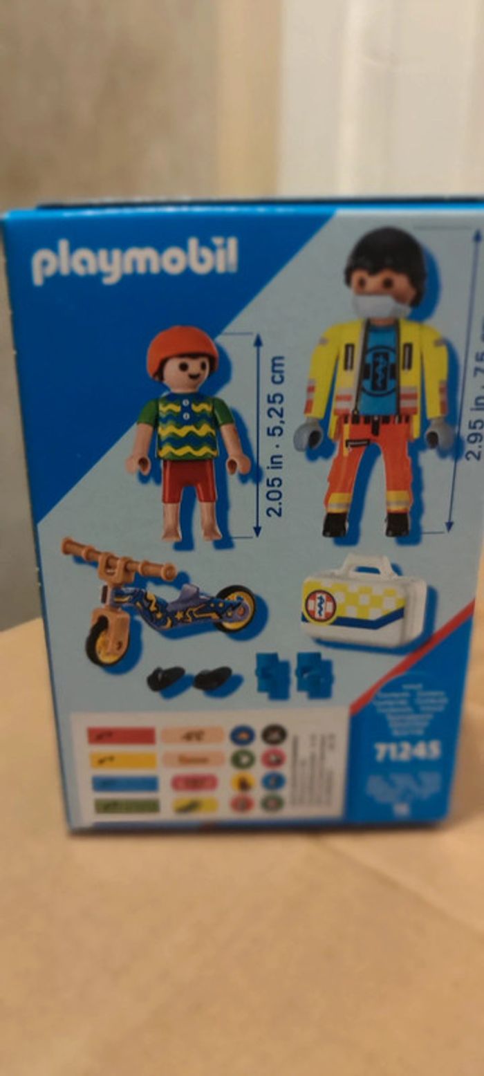Playmobil secouriste et blessé neuf 4/10 ans - photo numéro 2