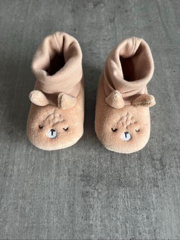 Jolie chausson taille naissance