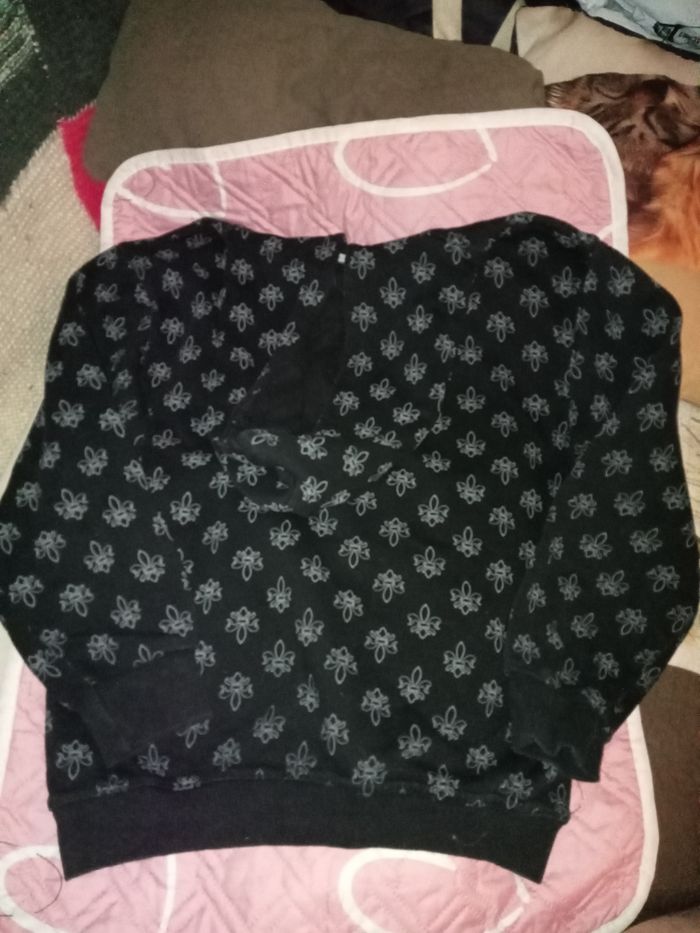 Sweat (-4) - photo numéro 7