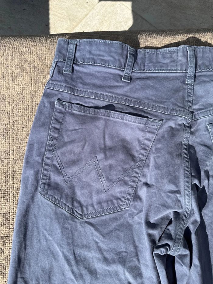 Pantalon Wrangler TEXAS bleu/gris - Taille W34 L32 - Coupe droite homme - photo numéro 11