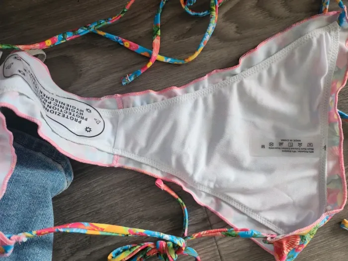 Maillot de bain neuf - photo numéro 2