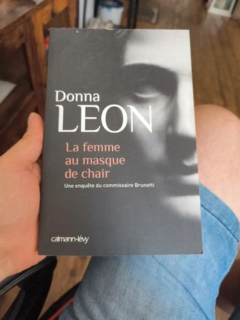 La femme au masque de chair - Donna Leon