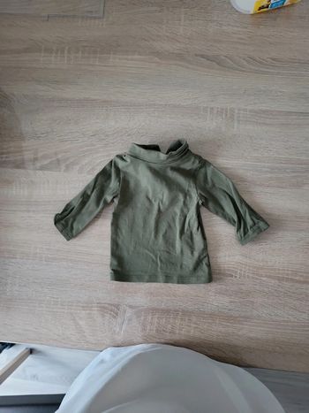 Pull fin col roule kiabi 3 mois