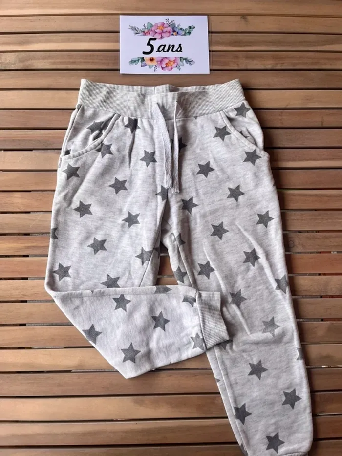 Jogging en coton étoile 4 ans