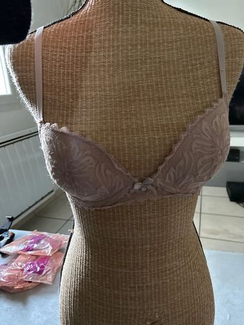 Soutiens gorges mosquitos