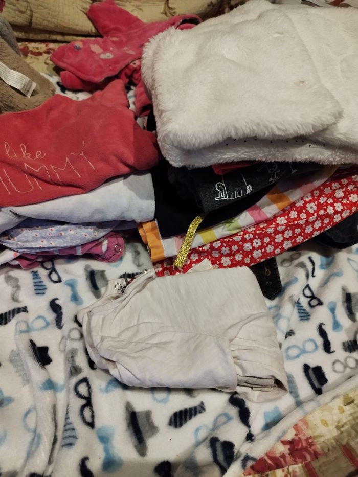 Vêtements 9 mois fille