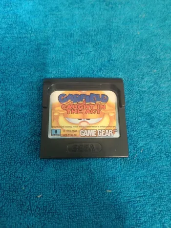 Game gear Garfield caught in the act