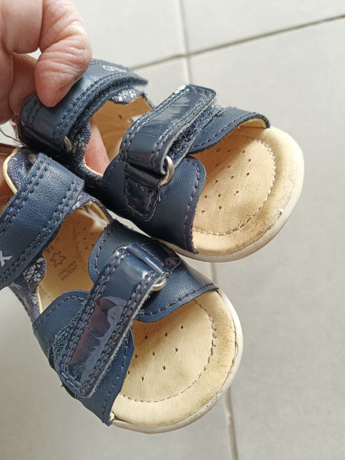 Sandales pointure 22 - photo numéro 3