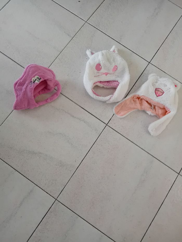 3 bonnets 2ans/3ans