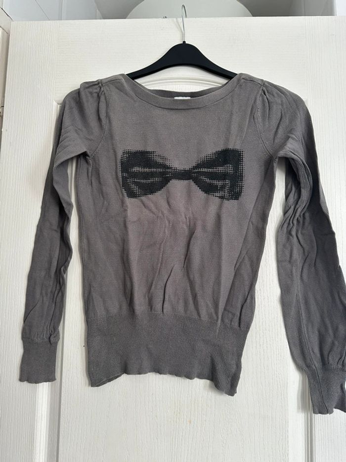 Pull gris