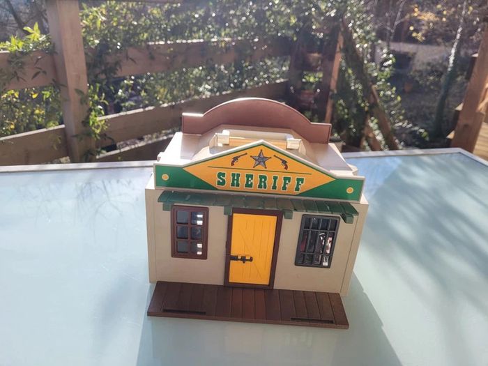 Playmobil 4398 Coffret de CowBoy Transportable , 2 en 1, sherif et banque - photo numéro 18