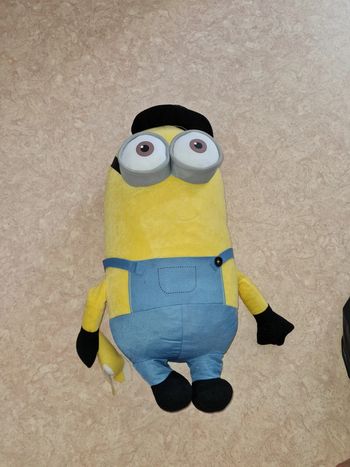Grande peluche minion