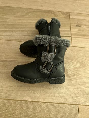 Chaussures bébé bottes moi