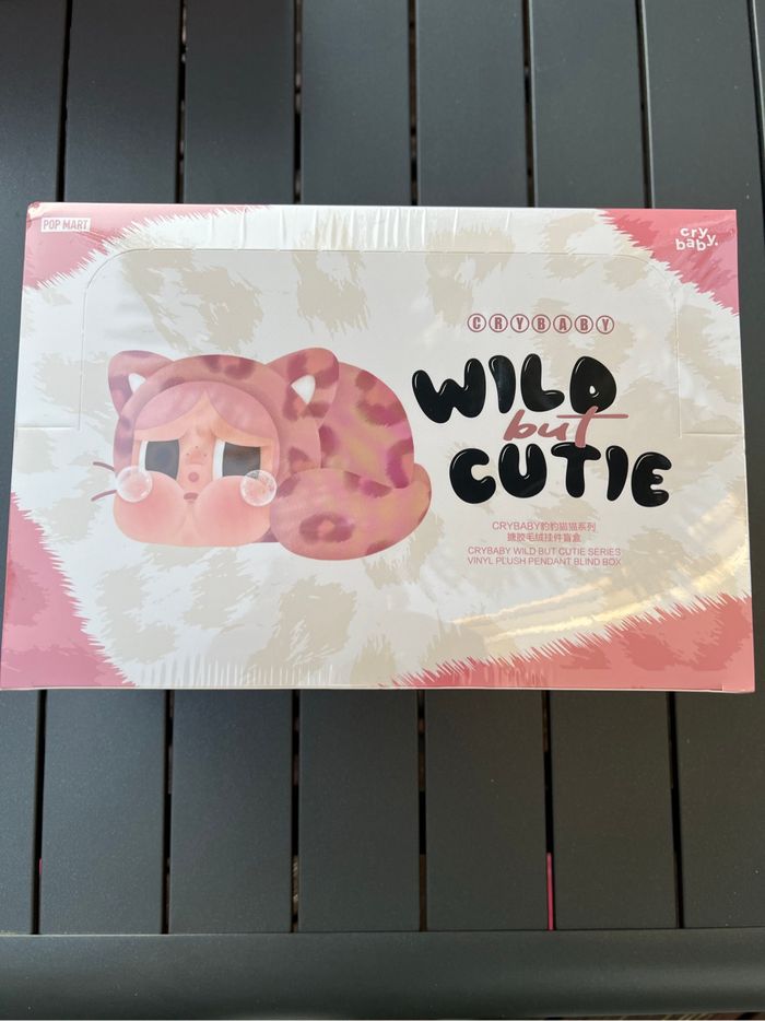 PopMart Crybaby Wild but Cutie Series Whole Set / Box Complète et Scellée - photo numéro 2