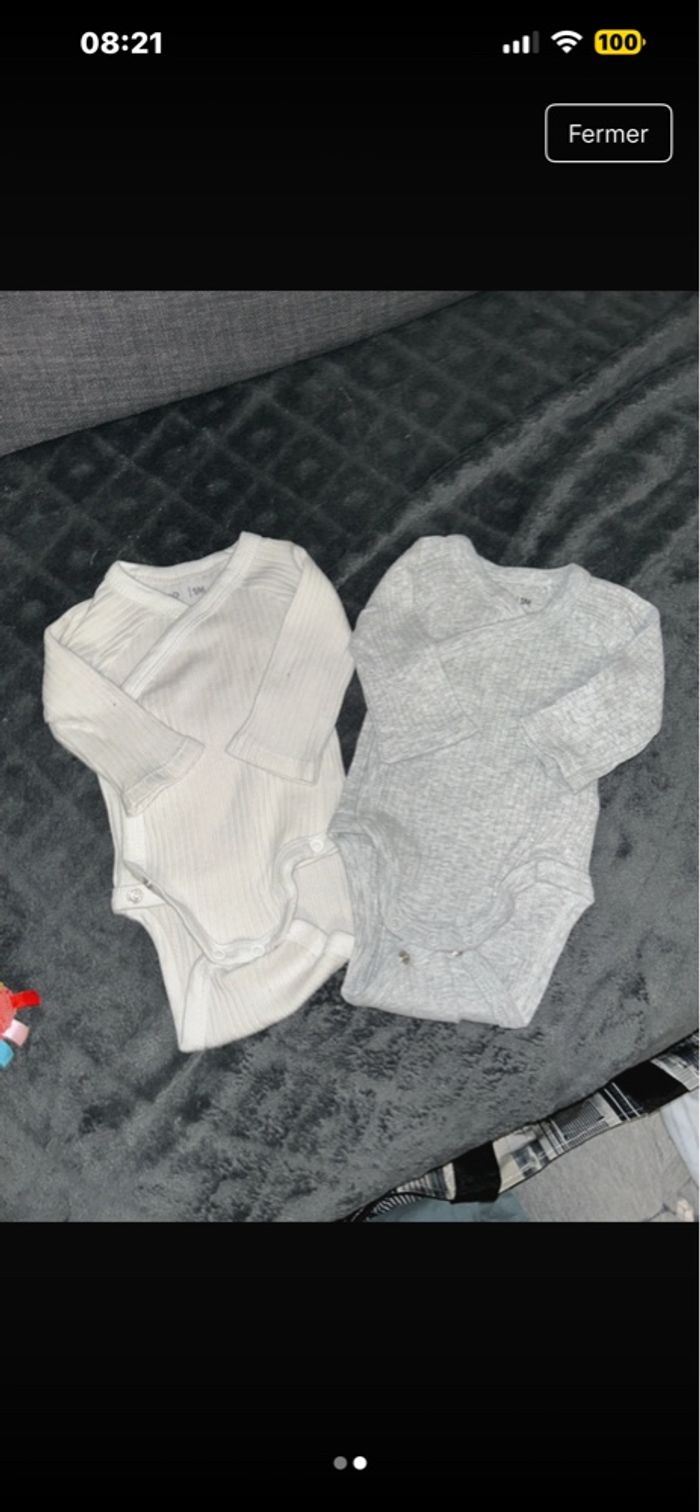 2 bodies 1 mois - photo numéro 2