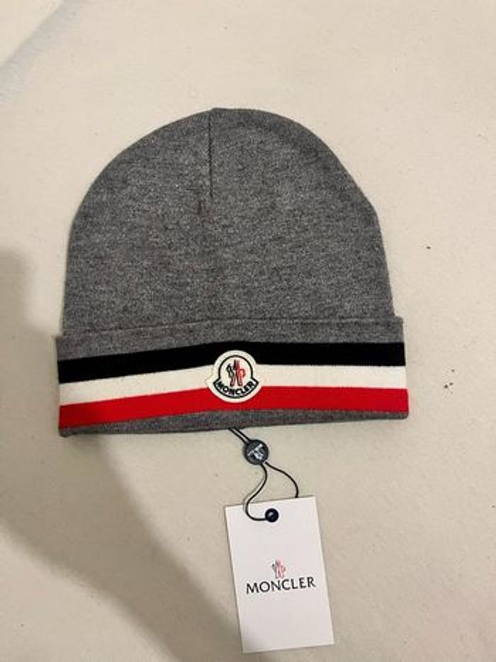 Bonnet Moncler Gris
