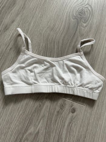 Brassière 8 ans