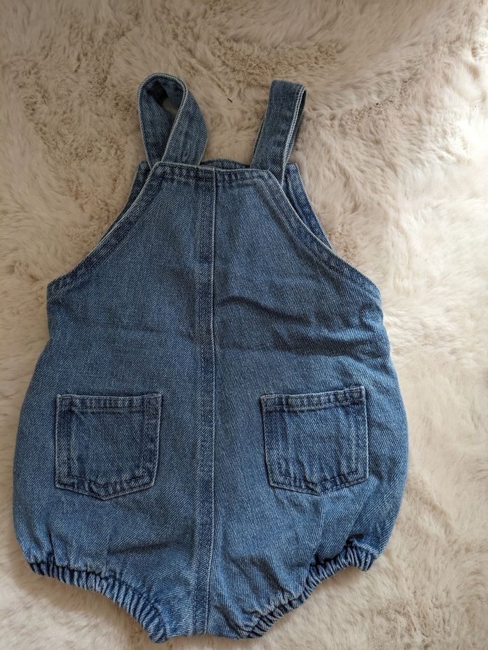 Barboteuse en denim bleu - photo numéro 2