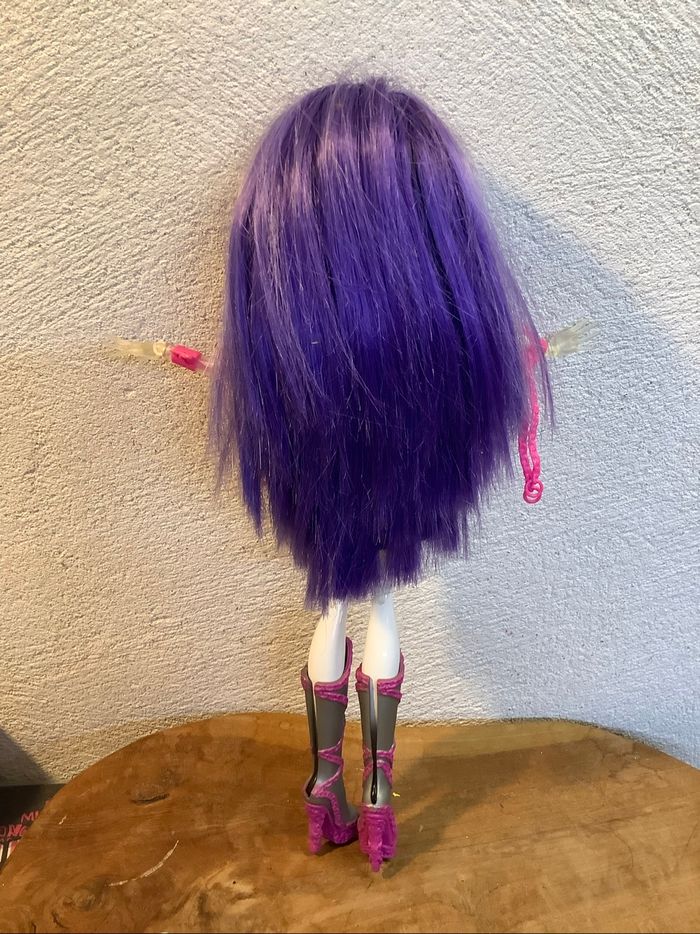 Poupée Monster High Spectra Vondergeist Power Ghouls - photo numéro 5