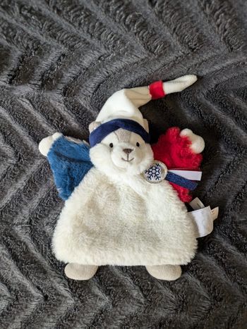 Doudou chien plat bleu blanc rouge Histoire d'Ours