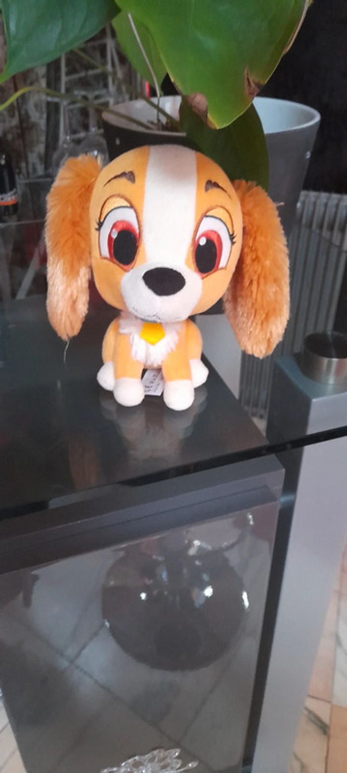 Peluche chien