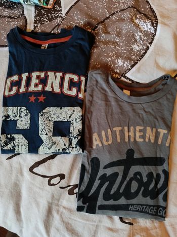 2 t-shirts Esprit t.140-146