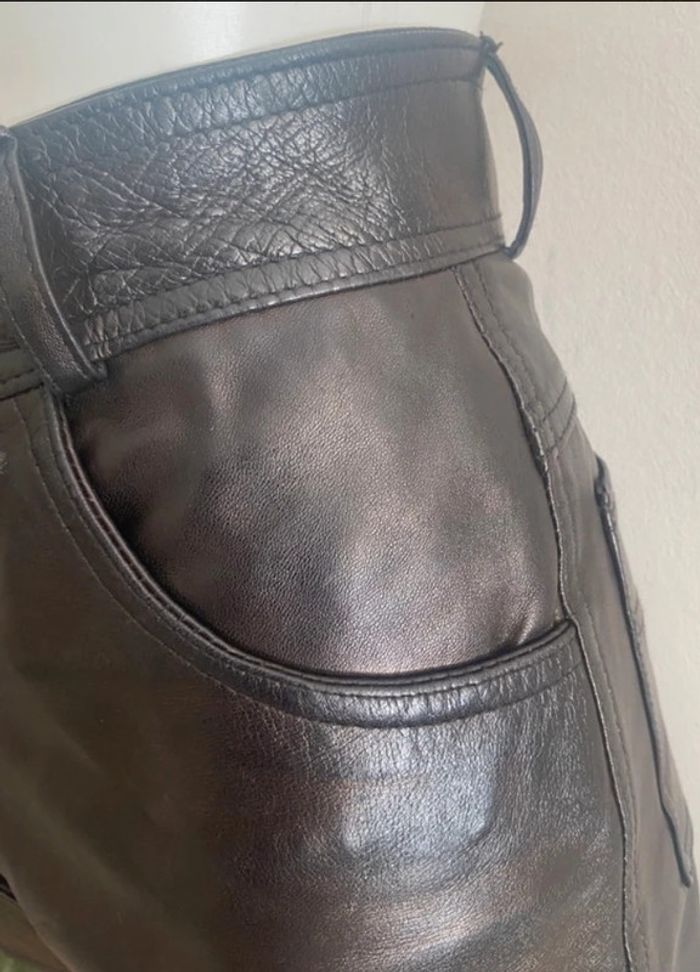 Short en cuir reflet doré - photo numéro 7