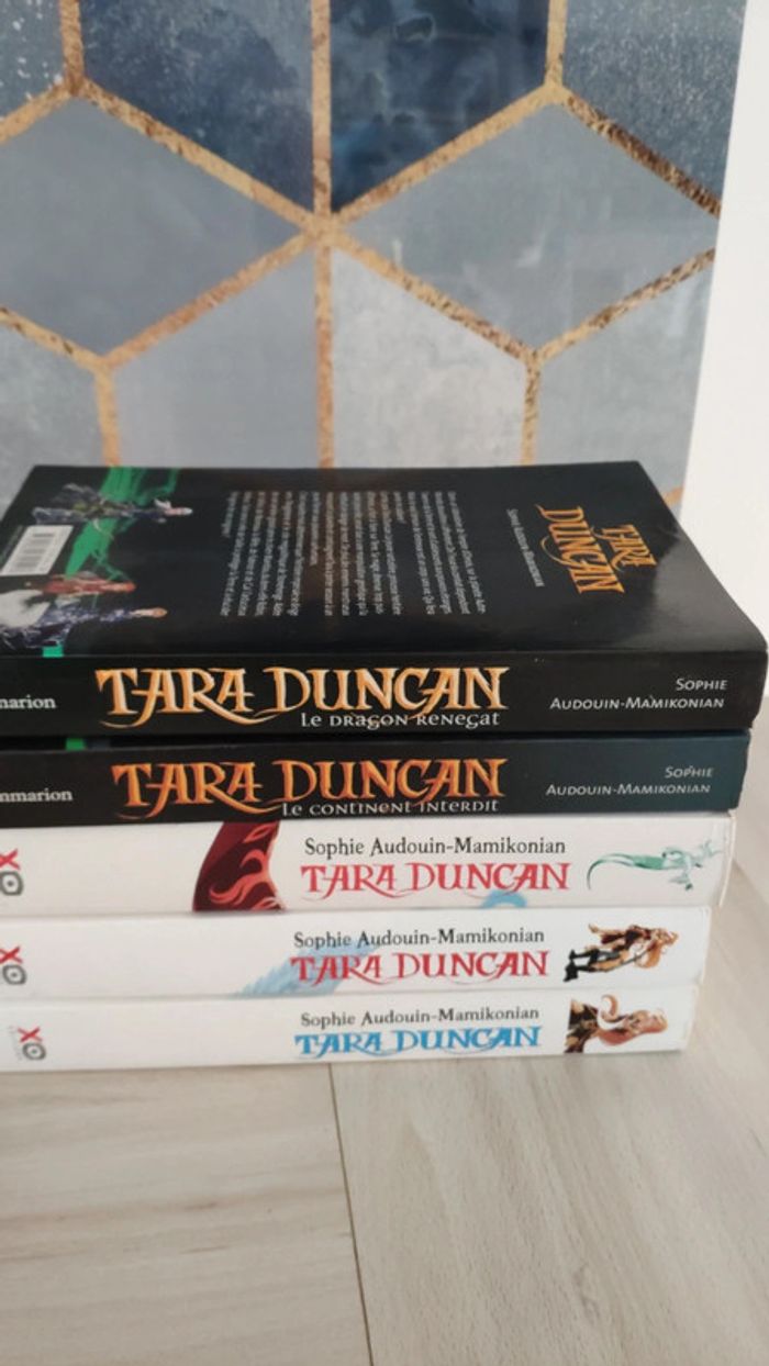 Lot 5 livres Tara Duncan tomes 4 5 7 8 9 continent dragon invasion impératrice reine noire - photo numéro 8