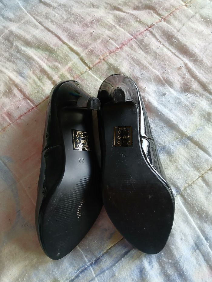 Chaussures a talons - photo numéro 3