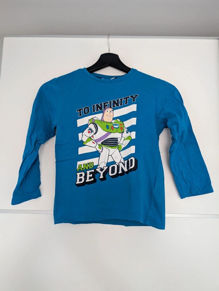Tshirt bleu buzz l'éclair 8 ans