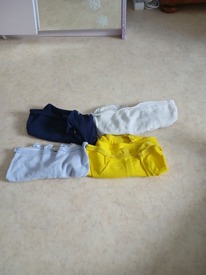 Lot de 4 gilets - photo numéro 2