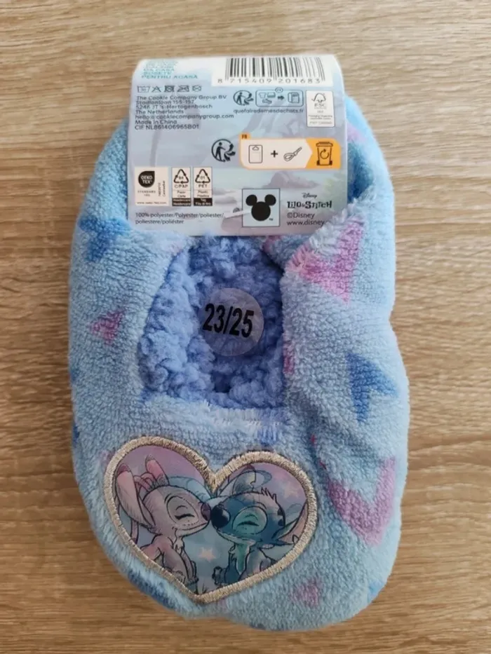 Chaussons antidérapant fille stitch 23/25 - photo numéro 2
