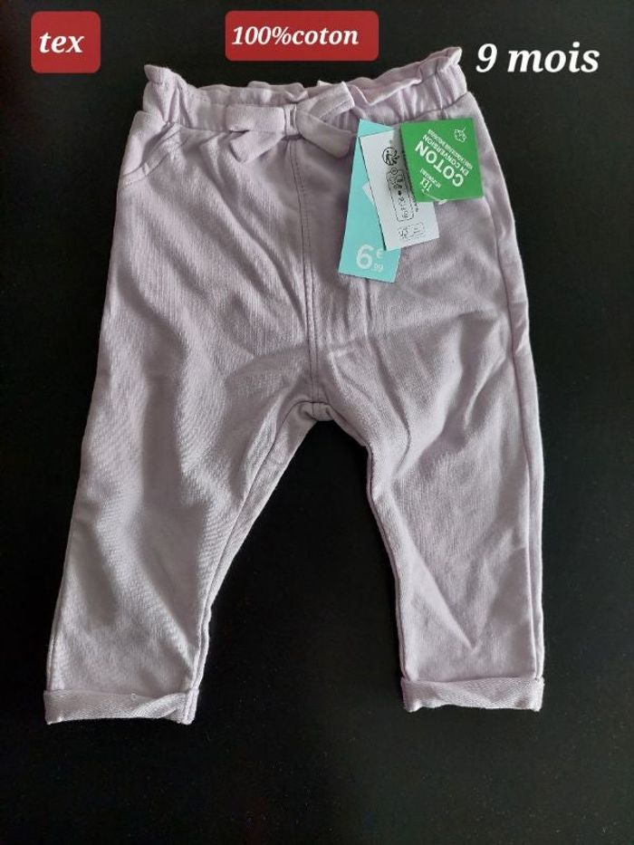 Pantalon mauve fille 9 mois
