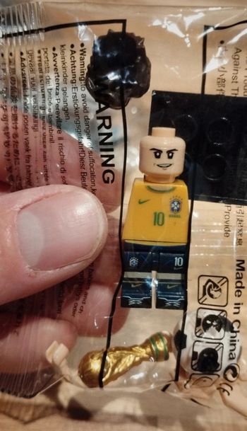 Personnage foot Lego neuf Kaka bresil