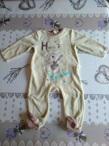 Pyjama, taille 9 mois