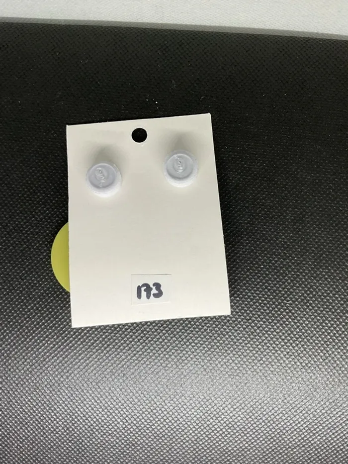 Boucles d’oreilles n°173 neuve - photo numéro 2