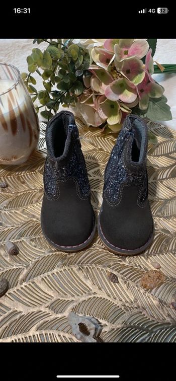 🩶Bottines grises pailletées André – Taille 19 – Excellent état 🩶