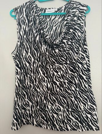 Haut blanc et noir 