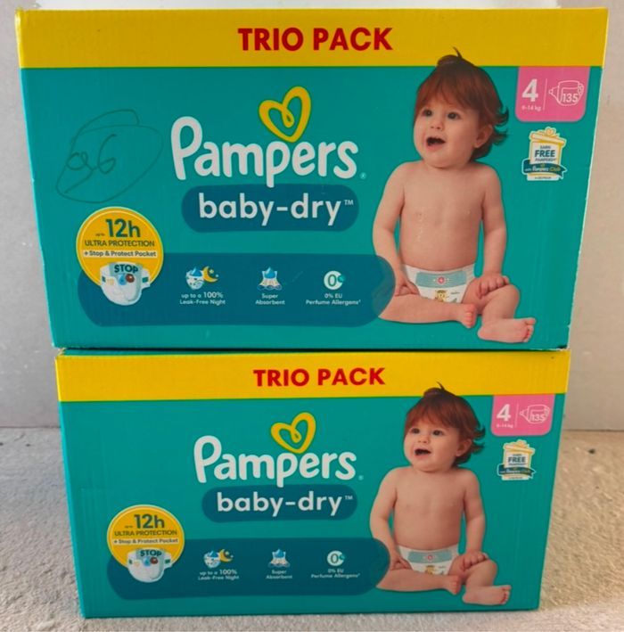 270 couches Pampers baby dry taille 4