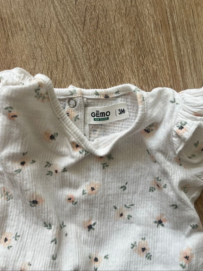 Lot de deux ensemble en 3 mois - photo numéro 4