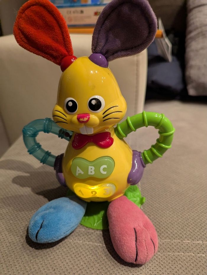 Jouet d'éveil lapin musical et lumineux - photo numéro 2