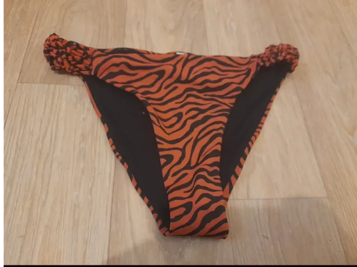 bas de maillot de bains taille 40
