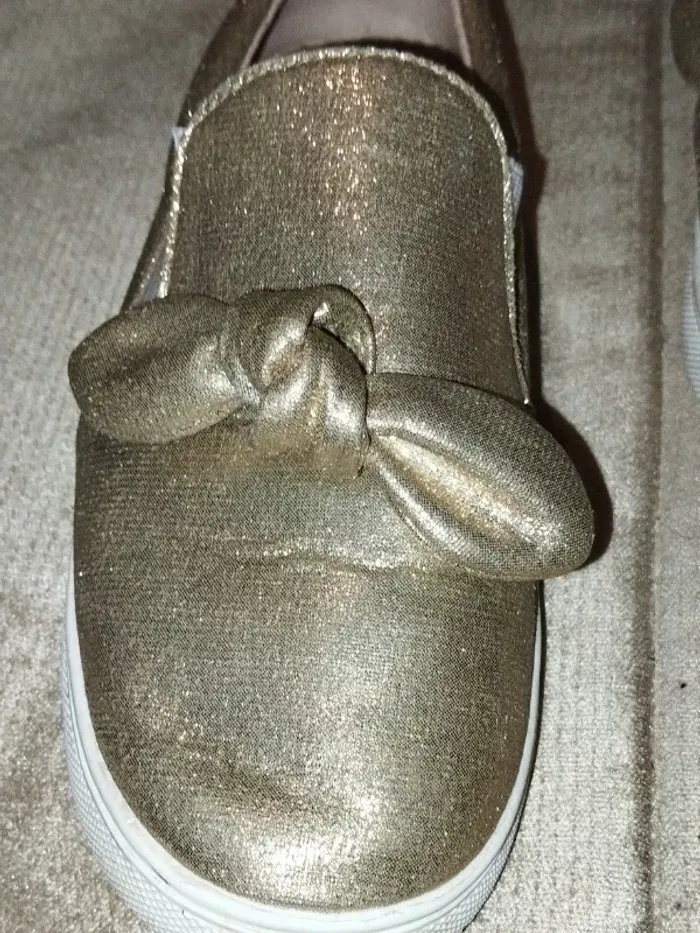 Ballerine dorée pailletée fille pointure 35 - photo numéro 3