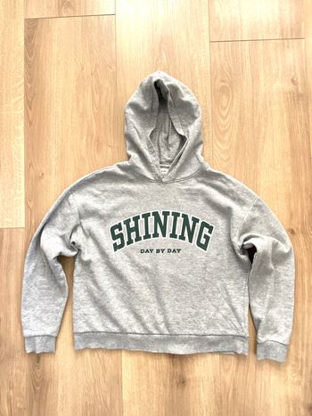 Sweat gris à capuche Taille M