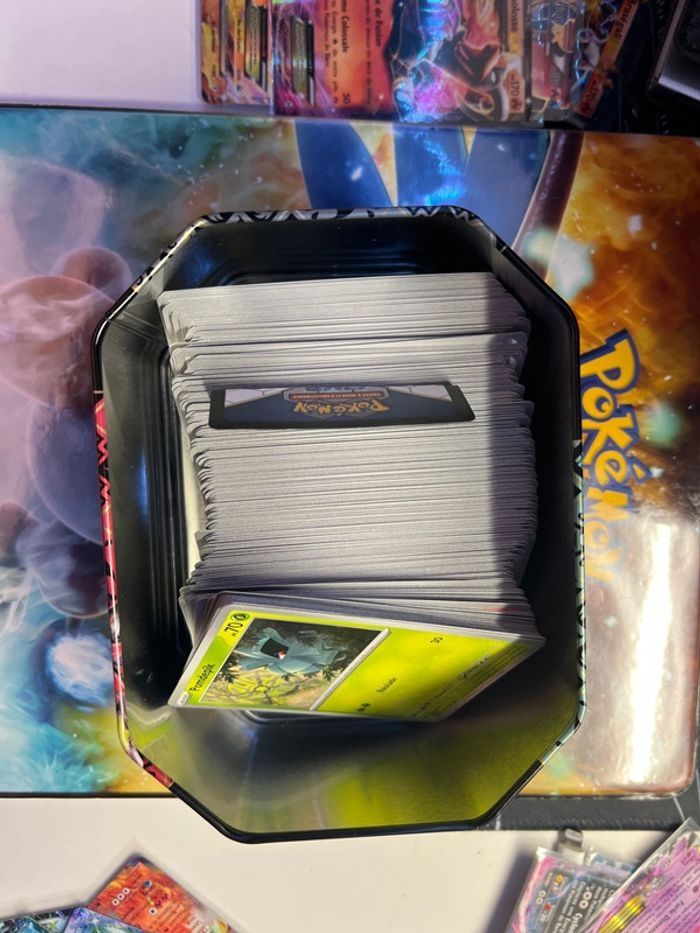 100 carte pokemon sans doubles.