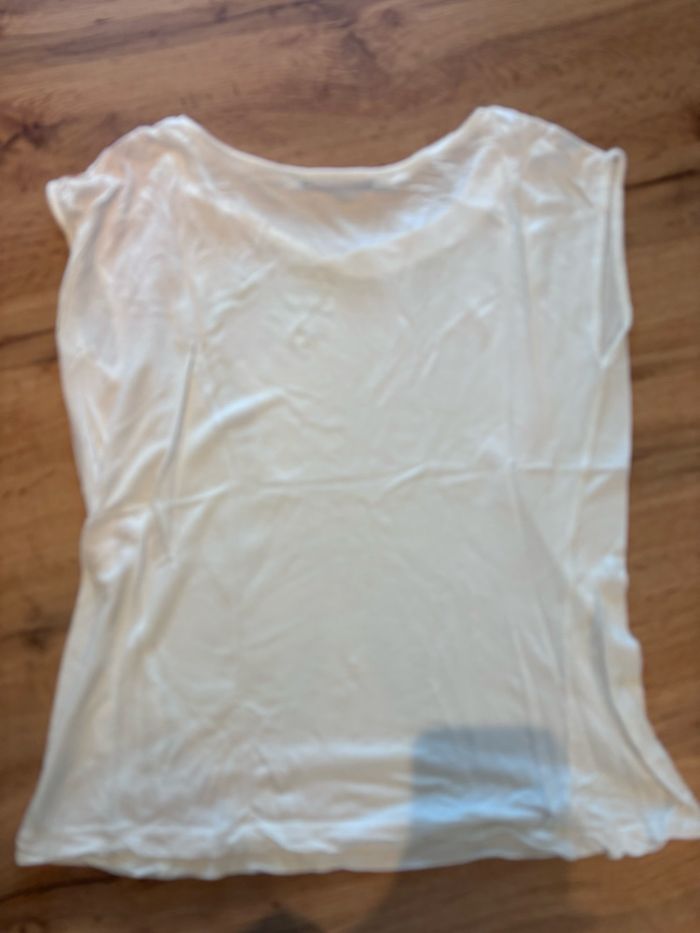 T-shirt blanc fleur tropicale rouge Gemo femme taille S - photo numéro 2