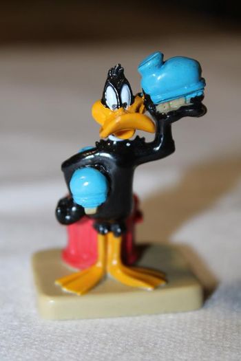 Looney tunes loty figurines